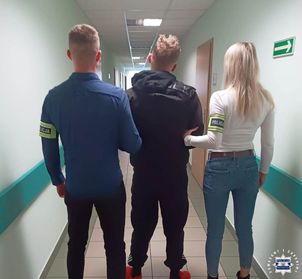 Kielce: dwóch mężczyzn zatrzymanych po kradzieży ubrań w galerii handlowej