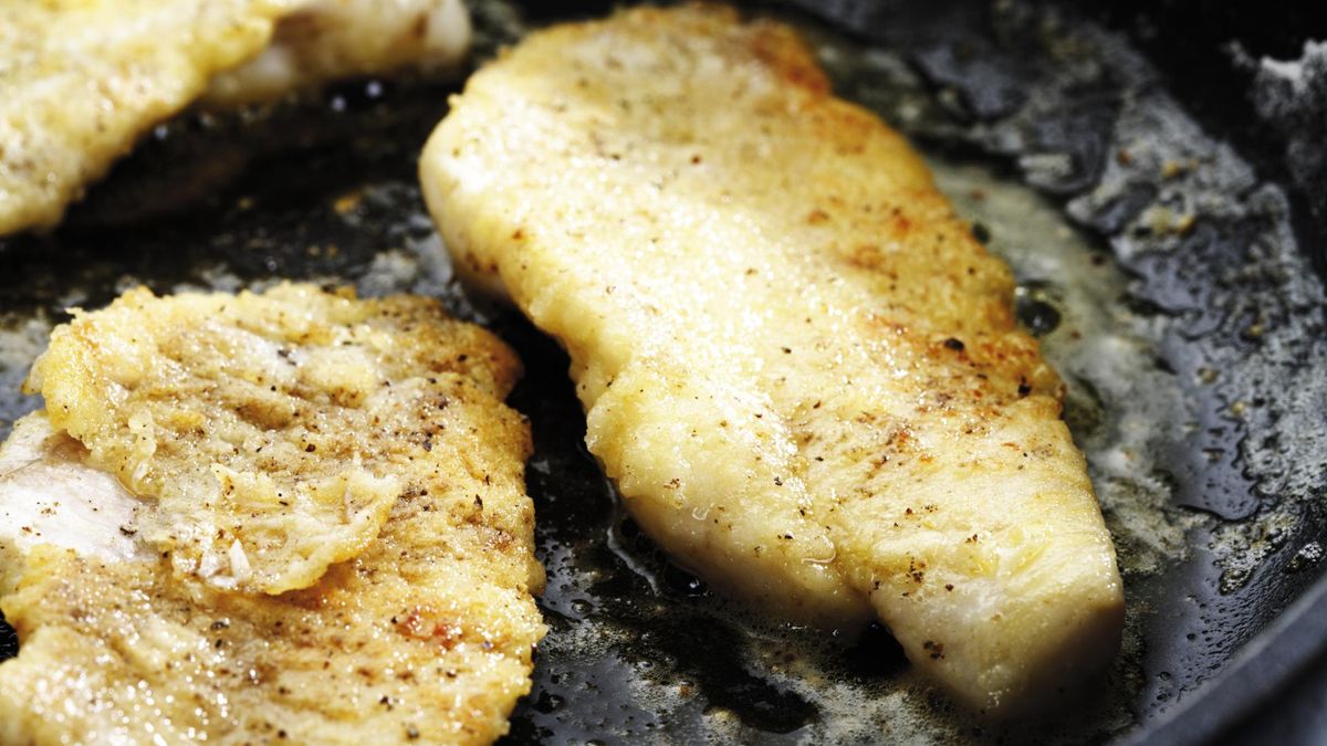 100 g tej ryby ma ok. 79 kcal, a jednocześnie dostarcza ok. 20 g białka