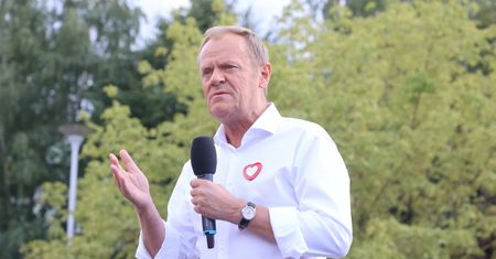 Inni się wycofali. Tusk potwierdził obecność