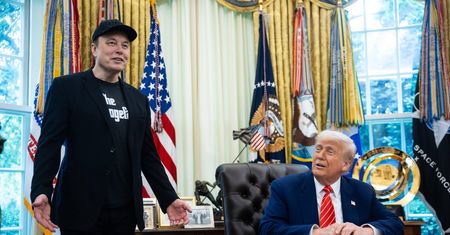 "Wszystko idzie bardzo dobrze". Trump tak mówi o kłótni z Muskiem