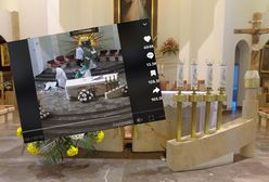 Ksiądz upadł w kościele. "Powinni jak najszybciej skasować"