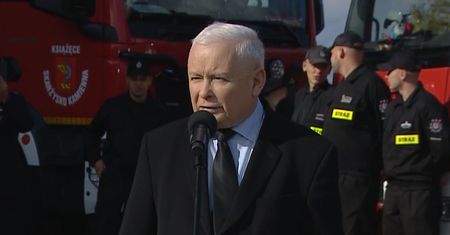 Kaczyński wybuczany w Skarżysku-Kamiennej. "Piętnastego pogonimy Kaczyńskiego"