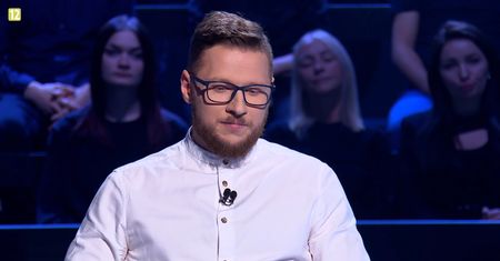 Poległ na pierwszym pytaniu. Polonistka złapałaby się za głowę