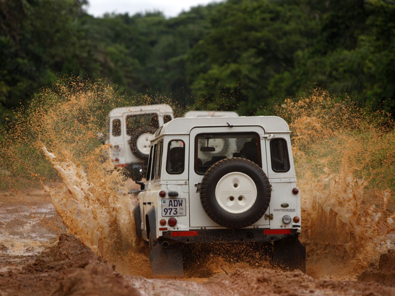 Land Rover Defender 110 Station Wagon UK-spec (1990–2007)