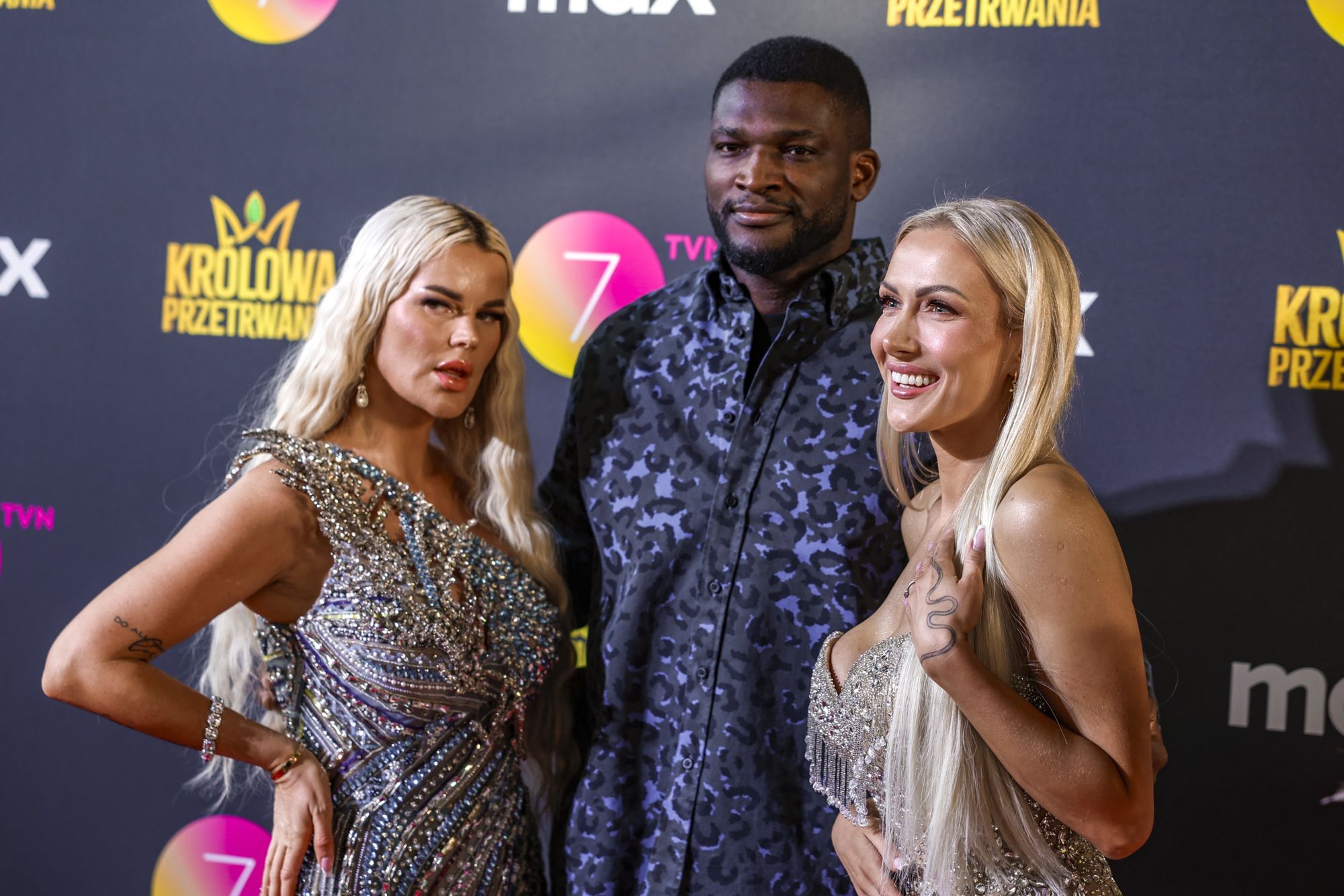 Izu Ugonoh i uczestniczki 2. edycji "Królowej przetrwania"