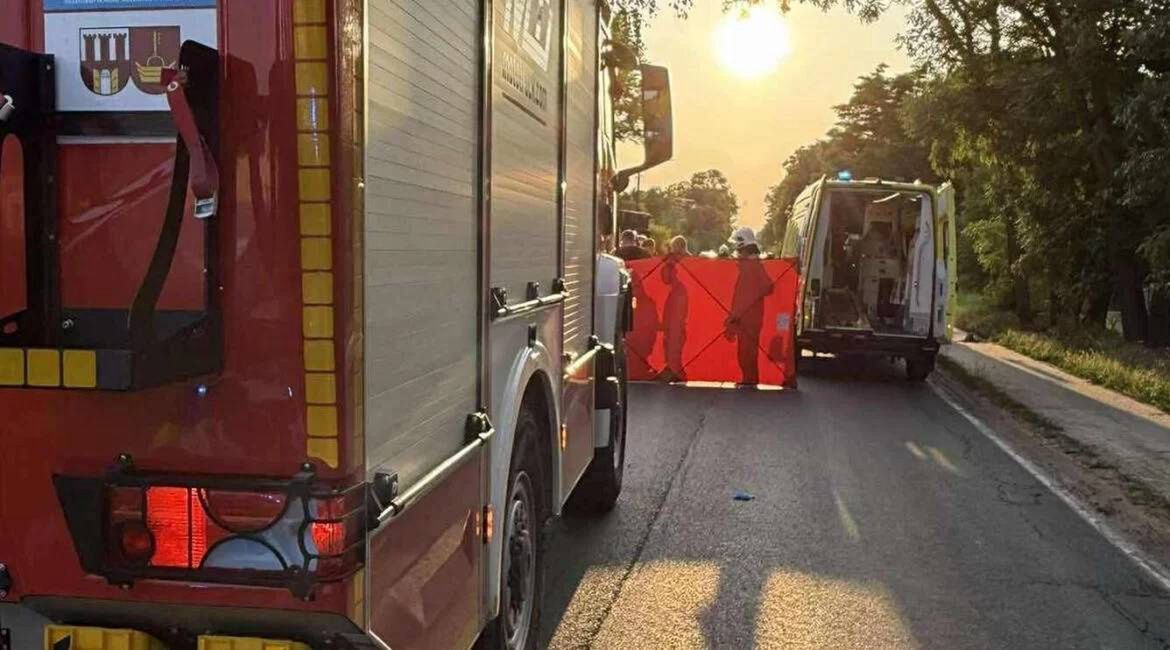 Dziewczynka na rowerze wjechała pod autobus