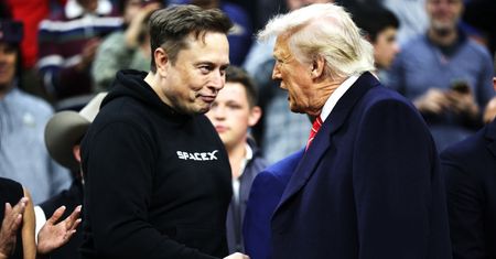 Musk dementuje doniesienia o odejściu z rządu