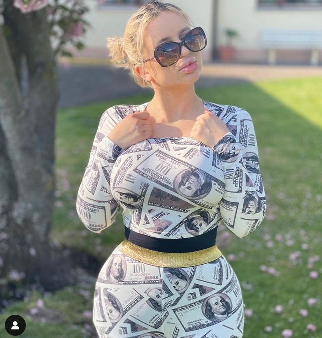 Instagramerka wydała fortunę, by wyglądać jak lalka barbie