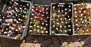 W domu pędził alkohol, rozlewał go i sprzedawał. Nalot policji