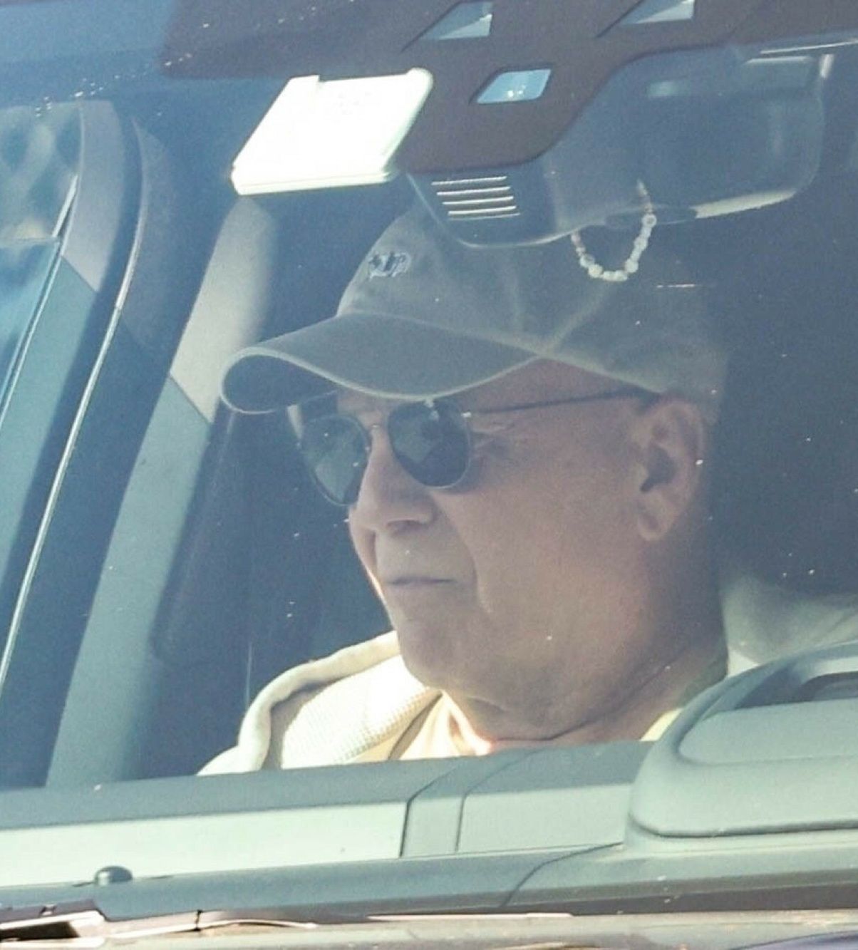 Bruce Willis został sfotografowany na mieście