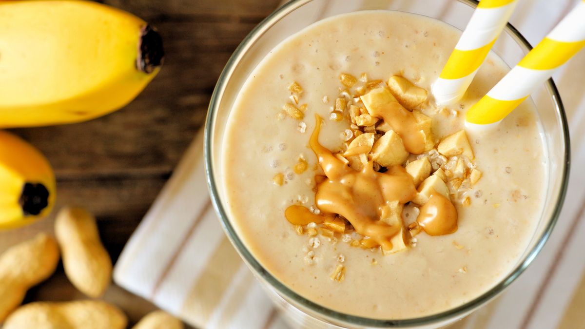 Mleczny shake białkowy z orzeszkami to zastrzyk energii