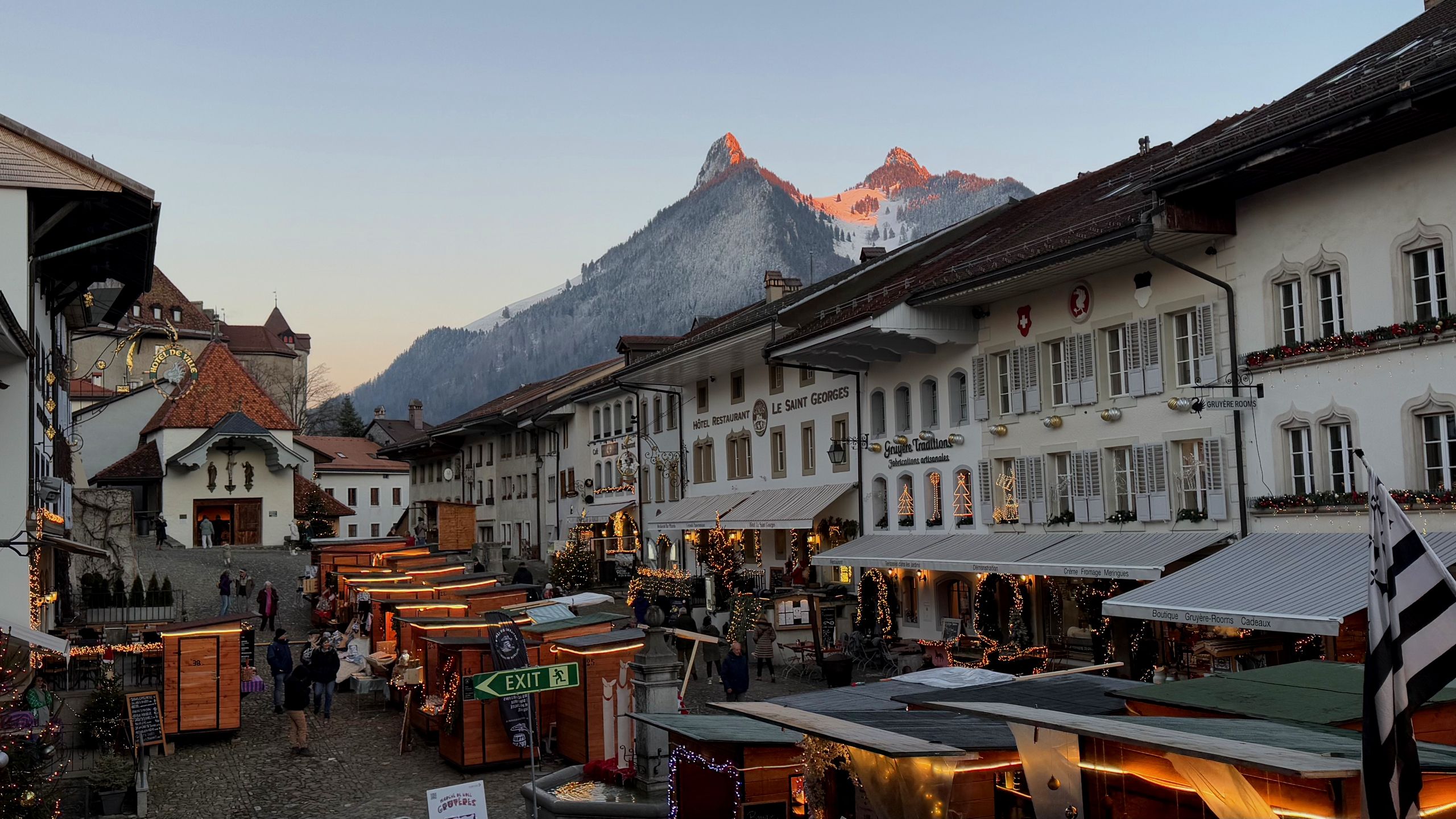 Jarmark w Gruyères odbywa się w weekendy