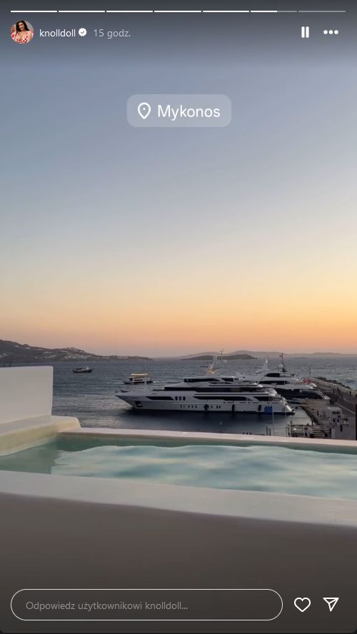 Ivana Knoll is relaxing in Mykonos