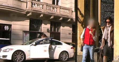 PUDELEK.TV: Kinga Rusin blokuje auta...