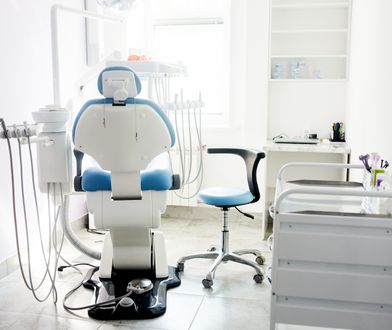 Pijana dentystka przyjmowała pacjentów w święta