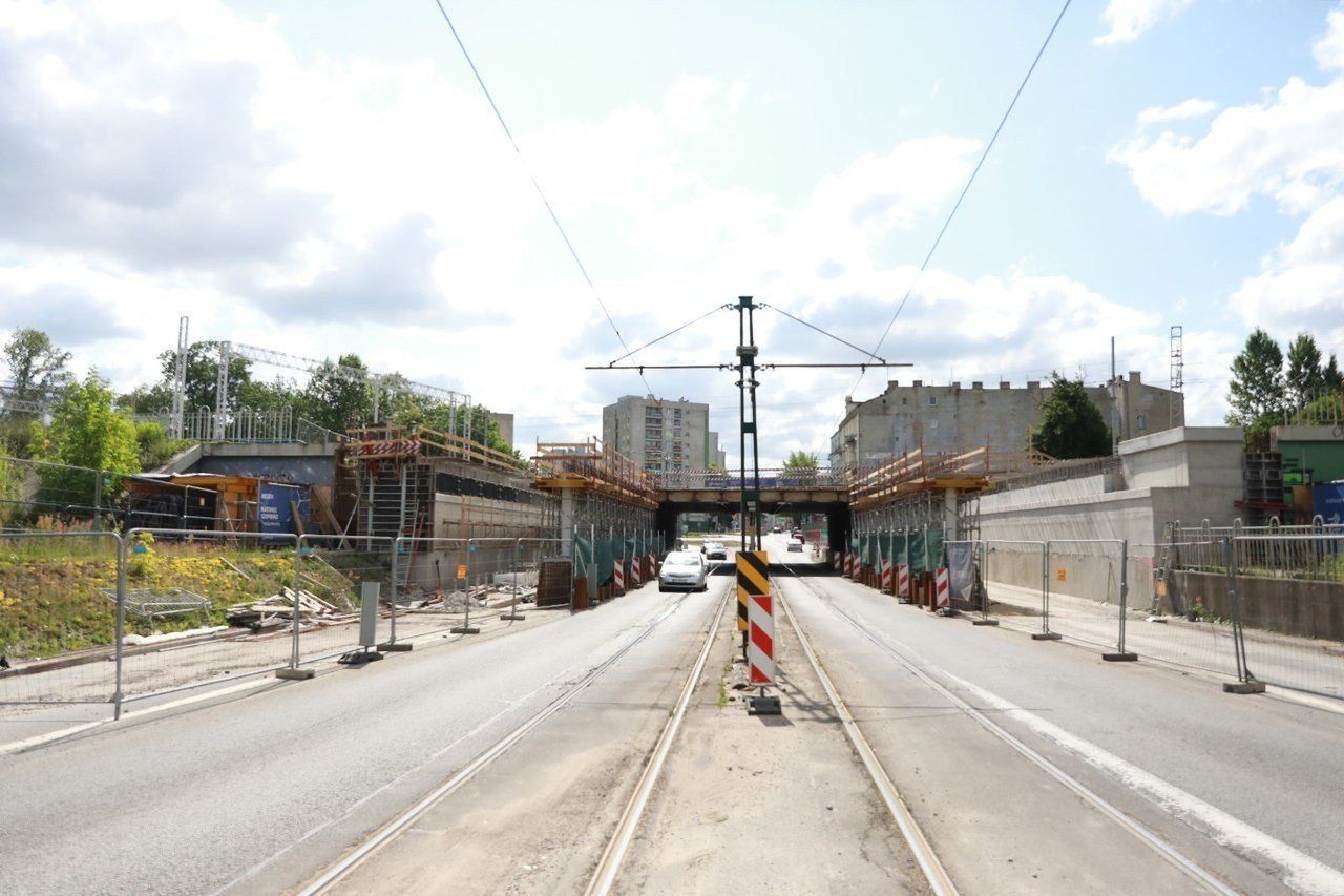 15 listopada zostanie znów zamknięty przejazd pod przebudowywanym wiaduktem nad ul. Piłsudskiego w centrum Sosnowca 