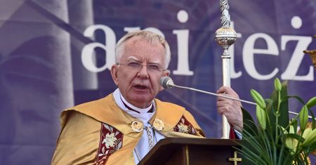 Papież Franciszek powiadomiony. Powodem abp Jędraszewski i tuszowanie molestowania