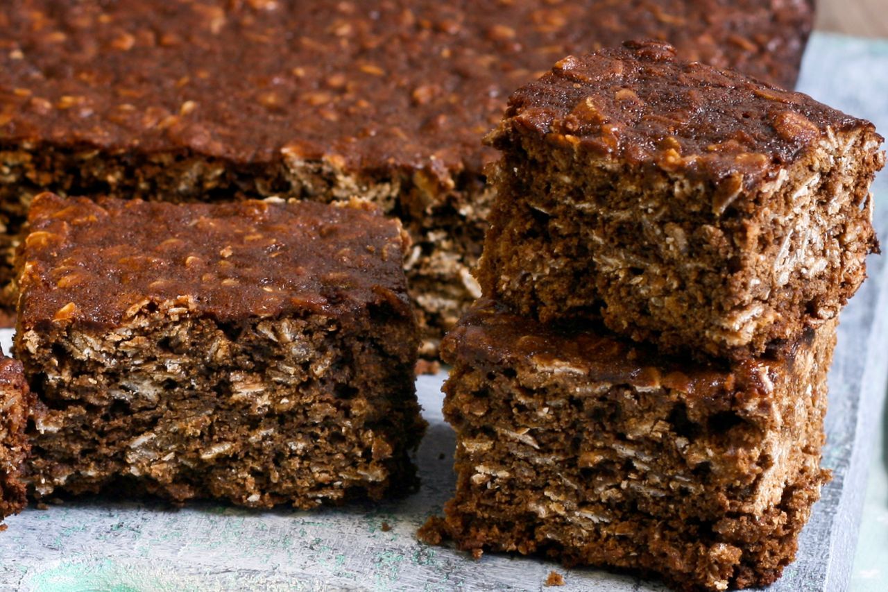 Błyskawiczne ciasto czekoladowe bez pieczenia. Wystarczą 3 składniki