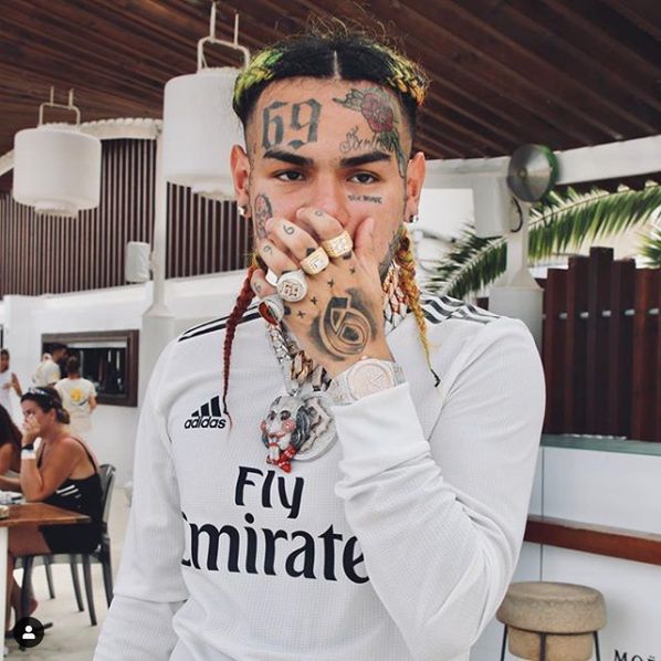 Tekashi 6ix9ine trafił do szpitala