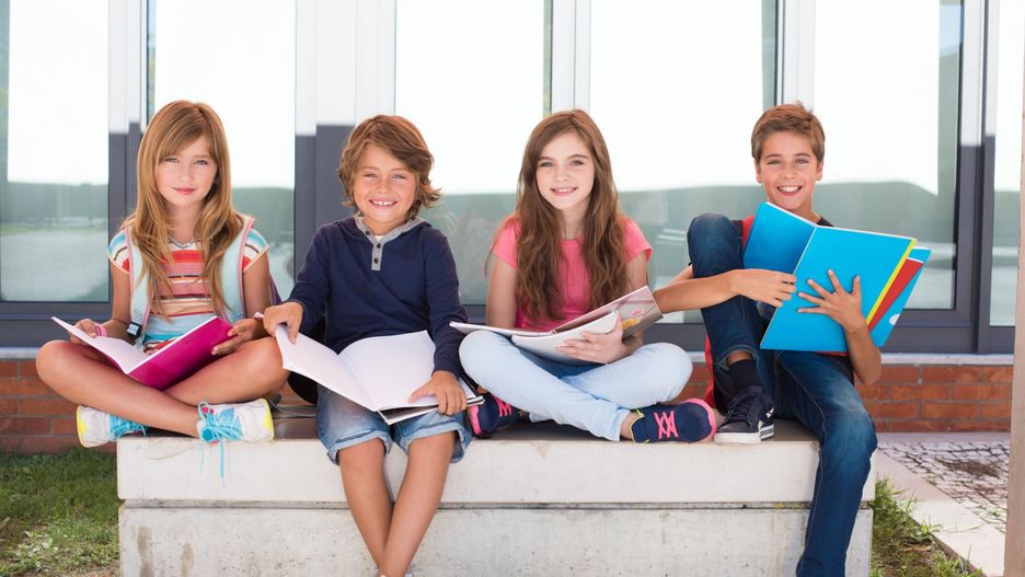 Z badań wynika, że dziewczynki są lepsze na każdym poziomie edukacji 