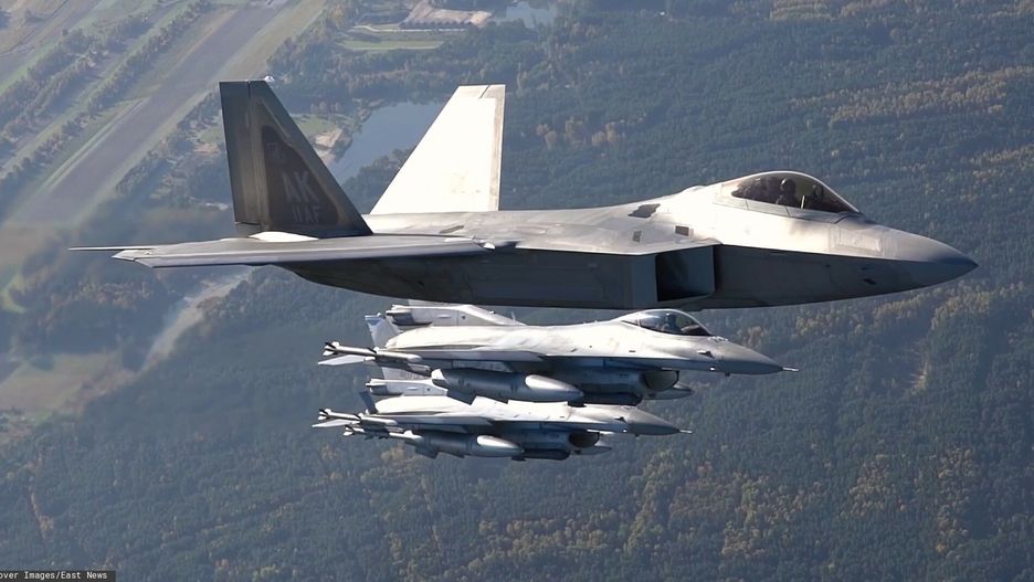 My?liwce NATO patroluj? polskie niebo
**VIDEO AVAILABLE: CONTACT INFO@COVERMG.COM TO RECEIVE**

Fighter jets from Italy, Poland and the United States took to the skies over NATO?s eastern flank as part of NATO?s Air Shielding mission. The line-up of aircraft included Italian Eurofighters, Polish F-16s and Polish MiG-29s and United States F-22s. The planned one-day series of aerial manoeuvres were conducted from ?ask Air Base in Poland on 12 October 2022.

NATO?s Air Shielding mission is an increased air and missile defence posture along the Alliance?s eastern flank, implemented in the wake of Russia?s brutal invasion of Ukraine. Allies have deployed more fighter jets and ground-based air and missile defence systems to protect Allies along the eastern flank against possible air and missile threats. This is purely defensive, and a key component of NATO's enhanced deterrence and defence posture. NATO?s Air Shielding involves deployments ranging from a few weeks to several months at air bases and key locations in the eastern part of the Alliance.

Footage includes aerial manoeuvres of Italian Eurofighters, Polish F-16s and MiG-29s, and US F-22s.

The aerial manoeuvres come amid increased tensions on NATO's Eastern flank due to Russia's war in Ukraine and threats from Kremlin leaders to members of the NATO Alliance.

Where: ?ask Air Base, Poland
When: 12 Oct 2022
Credit: US Air Force/Cover Images

**EDITORIAL USE ONLY. MATERIALS ONLY TO BE USED IN CONJUNCTION WITH EDITORIAL STORY. THE USE OF THESE MATERIALS FOR ADVERTISING, MARKETING OR ANY OTHER COMMERCIAL PURPOSE IS STRICTLY PROHIBITED. MATERIAL COPYRIGHT REMAINS WITH STATED SUPPLIER.**