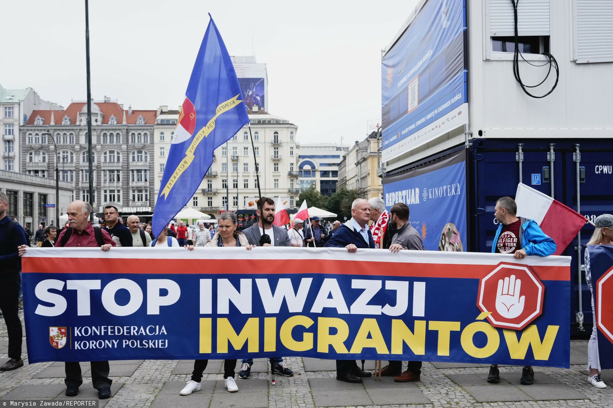 Uczestnicy pikiety w Warszawie.