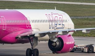 Gdańsk. Na lotnisku doszło do stłuczki samolotu Wizz Air z samochodem