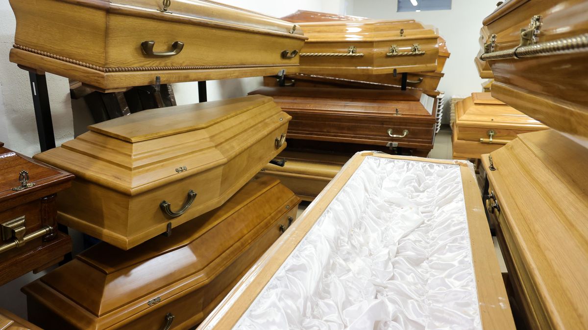 wystawa trumien
Warszawa, 30.10.2023. Trumny w Zak�adzie Pogrzebowym, 30 bm. w Warszawie.  (sp/ibor) PAP/Szymon Pulcyn
Szymon Pulcyn
ilustracja, ilustracje, poch�wek, poch�wku, pogrzebu, trumna, trumny, biznes pogrzebowy, Bran�a funeralna, bran�y funeralnej