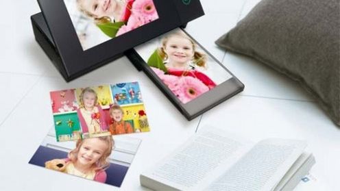 Cyfrowa ramka Sony wydrukuje wyświetlane zdjęcia 1