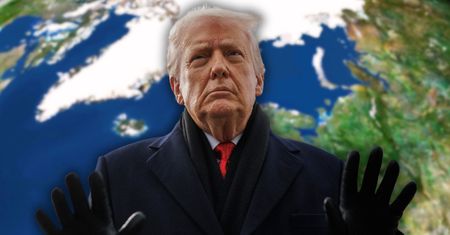 Upadek imperium amerykańskiego. Donald Trump skutecznie niszczy znaczenie USA [OPINIA]