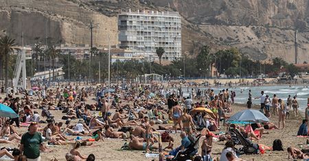 Hiszpania zaostrza przepisy. Oto nowe ograniczenia dla turystów