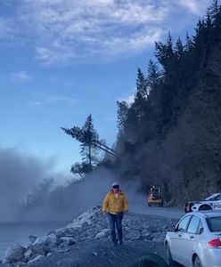 Ogromne osuwisko zablokowało drogę na Alasce. Ludzie cudem uniknęli śmierci