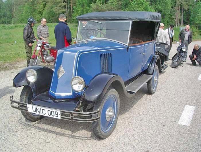 Renault 6CV