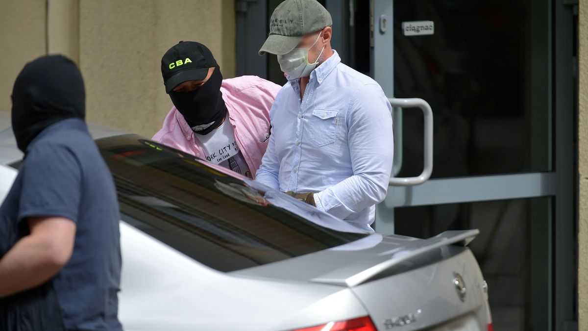 W lipcu zeszłego roku Sławomir Nowak został zatrzymany w związku z podejrzeniem korupcji, kierowania zorganizowaną grupą przestępczą i prania brudnych pieniędzy