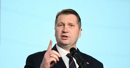 Teorie ludzi PiS o bezpieczeństwie Europy. Czarnek krytykuje, Morawiecki wskazuje