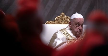 A gdyby tak dla papieży też obowiązywał normalny wiek emerytalny? [OPINIA]