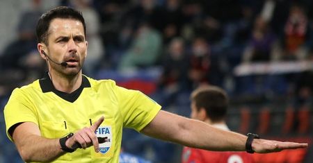 Afera na stadionie. Daniel Stefański w środku