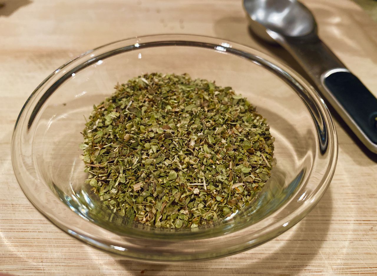 Discover oregano: The Mediterranean spice with hidden health secrets