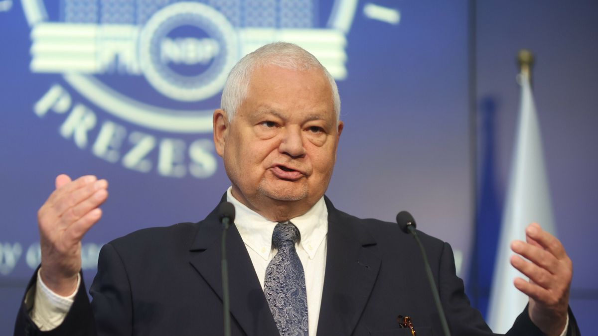 Konferencja prezesa NBP Adama Glapi?skiego06.10.2022 Warszawa Konferencja prezesa NBP Adama Glapinskiego N/z Adam Glapinski fot Andrzej Iwanczuk/REPORTERAndrzej Iwanczuk/REPORTER