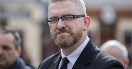 "Niedzielski ministrem choroby". Grzegorz Braun nie zamierza przeprosić