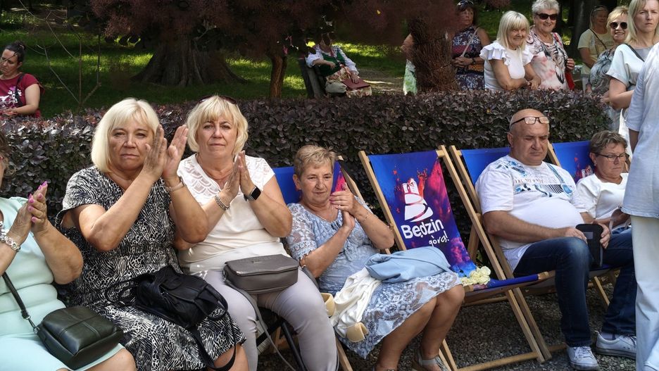 Kliknij strzałkę, aby przejść do następnych zdjęć!