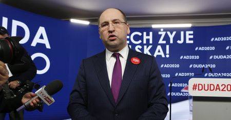 Wybory 2020. Adam Bielan krytykuje Senat: złośliwe przetrzymano ustawę