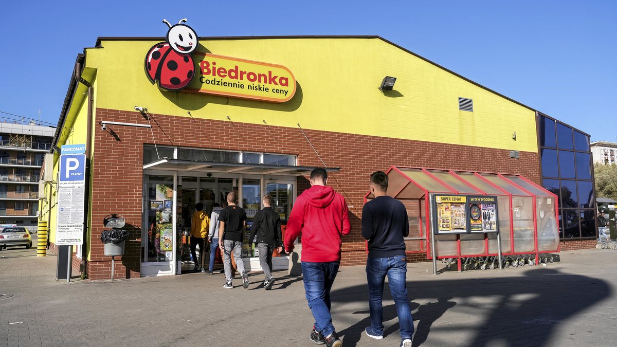 Pracownicy Biedronki idą po podwyżki