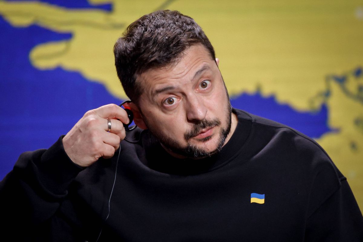 Prezydent Ukrainy Wołodymyr Zełenski ma coraz więcej problemów, a jego wizerunek upada