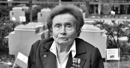 Legendarna sanitariuszka nie żyje. Zmarła Halina Jędrzejewska "Sławka"