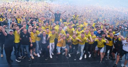 Motor United sialalala! Po 32 latach Motor Lublin wraca do PKO Ekstraklasy. Zobaczcie, jak kibice i piłkarze świętowali pod Areną