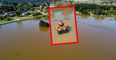 Poruszające zdjęcia lekarza. Tak przedzierał się przez wodę do pacjenta