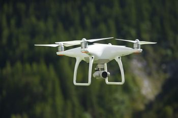 Co wiesz o dronach? Sprawdź się w wymagającej krzyżówce