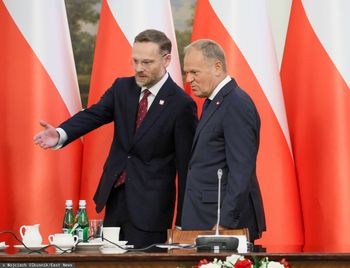 Tusk niezbędny do odebrania Orderu? Bogucki mocno skomentował