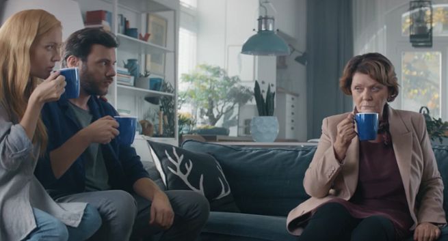 Wizyta teściowej w reklamie rozpuszczalnej kawy Prima (wideo)